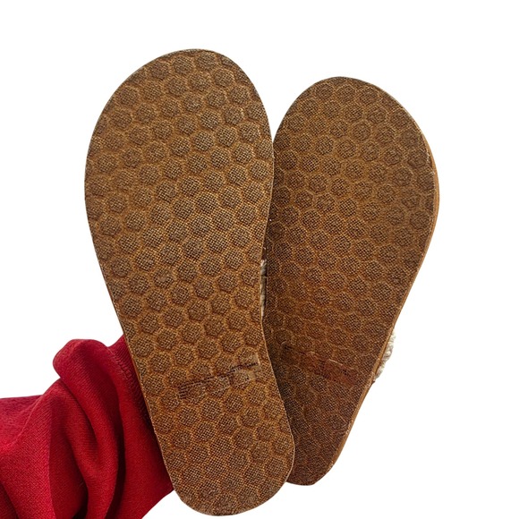 Nwot size 5 Macrame Thong Sandals Tan Brown Beach Flip Flops Size 5 - Picture 3 of 3